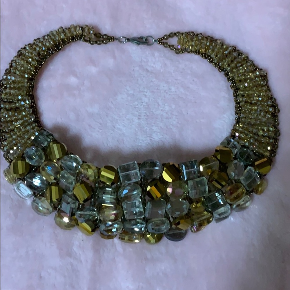 Costume jewelry necklace